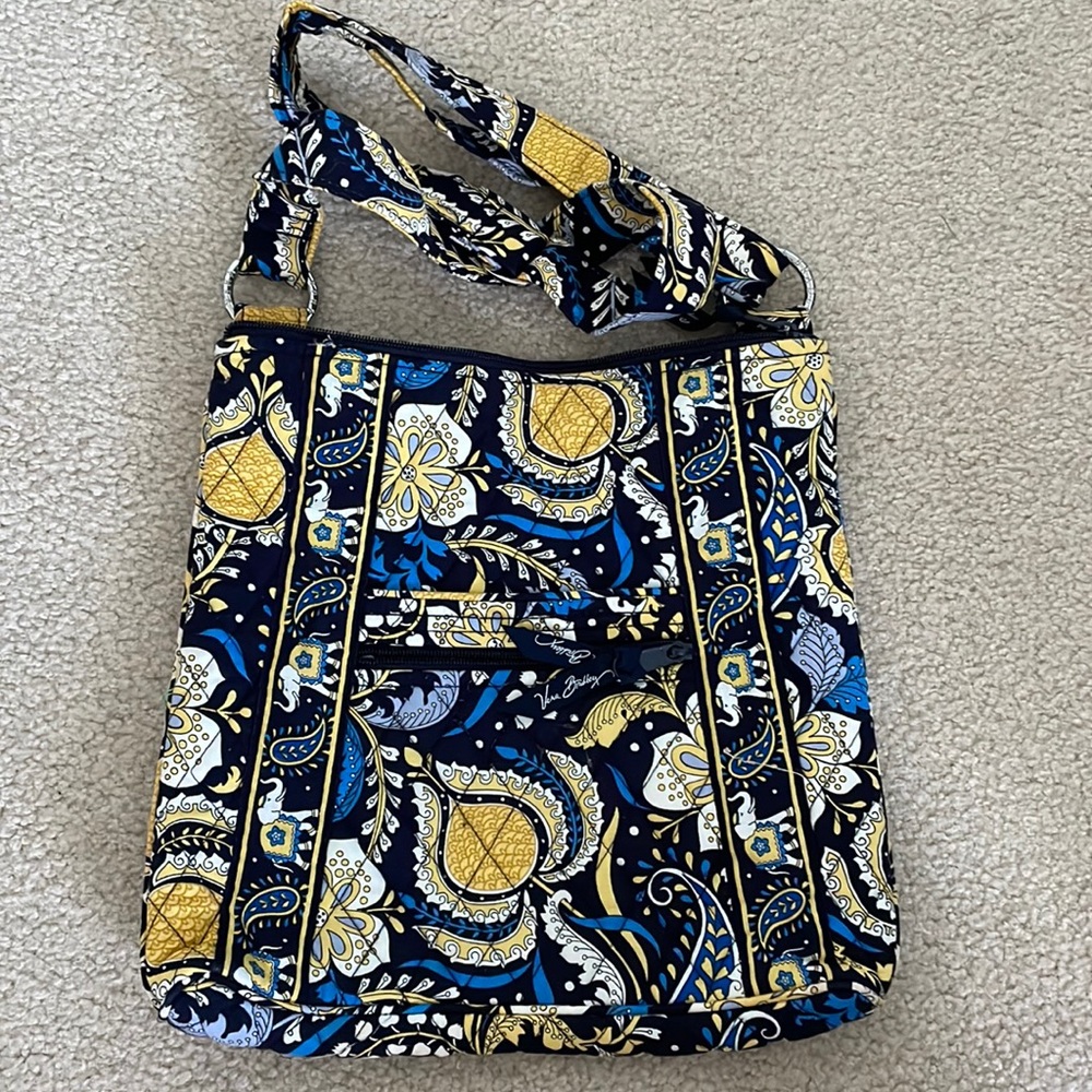 Vera Bradley NWOT blue and yellow shoulder bag.
